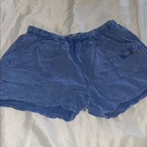 Mid rise, denim like shorts